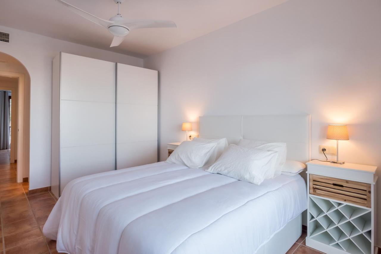Carmen De La Bahia Apartment Ла Херадура Екстериор снимка