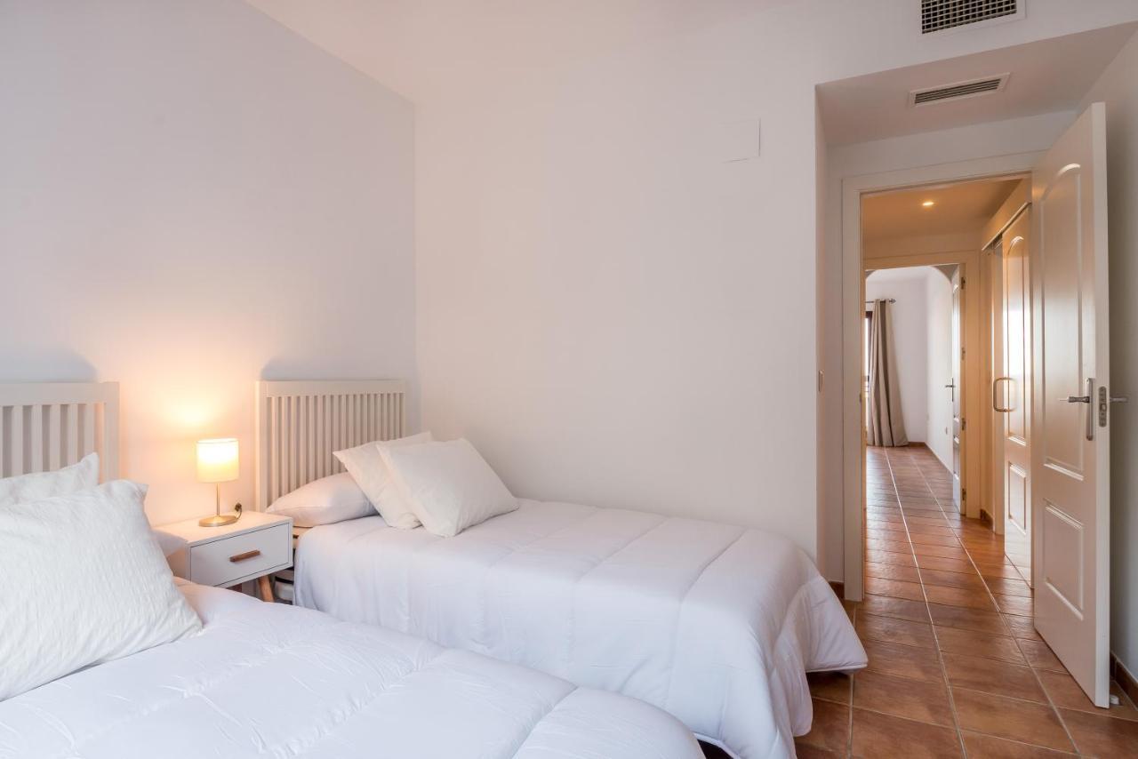 Carmen De La Bahia Apartment Ла Херадура Екстериор снимка